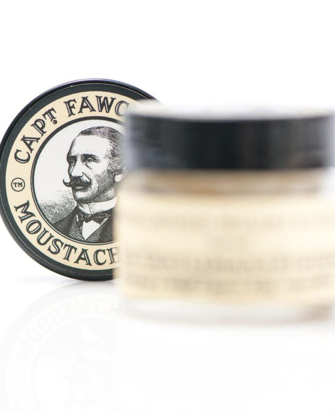 Vosak za brkove Sandalovina Captain Fawcett